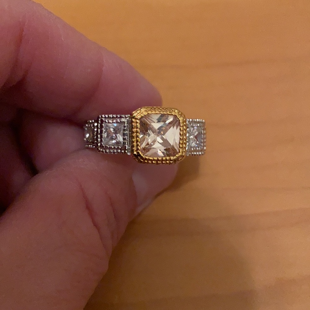 Cubic Zirconia NEW size 9 woman’s ring